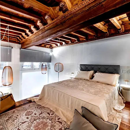 Dream Suites Milano Duomo-2